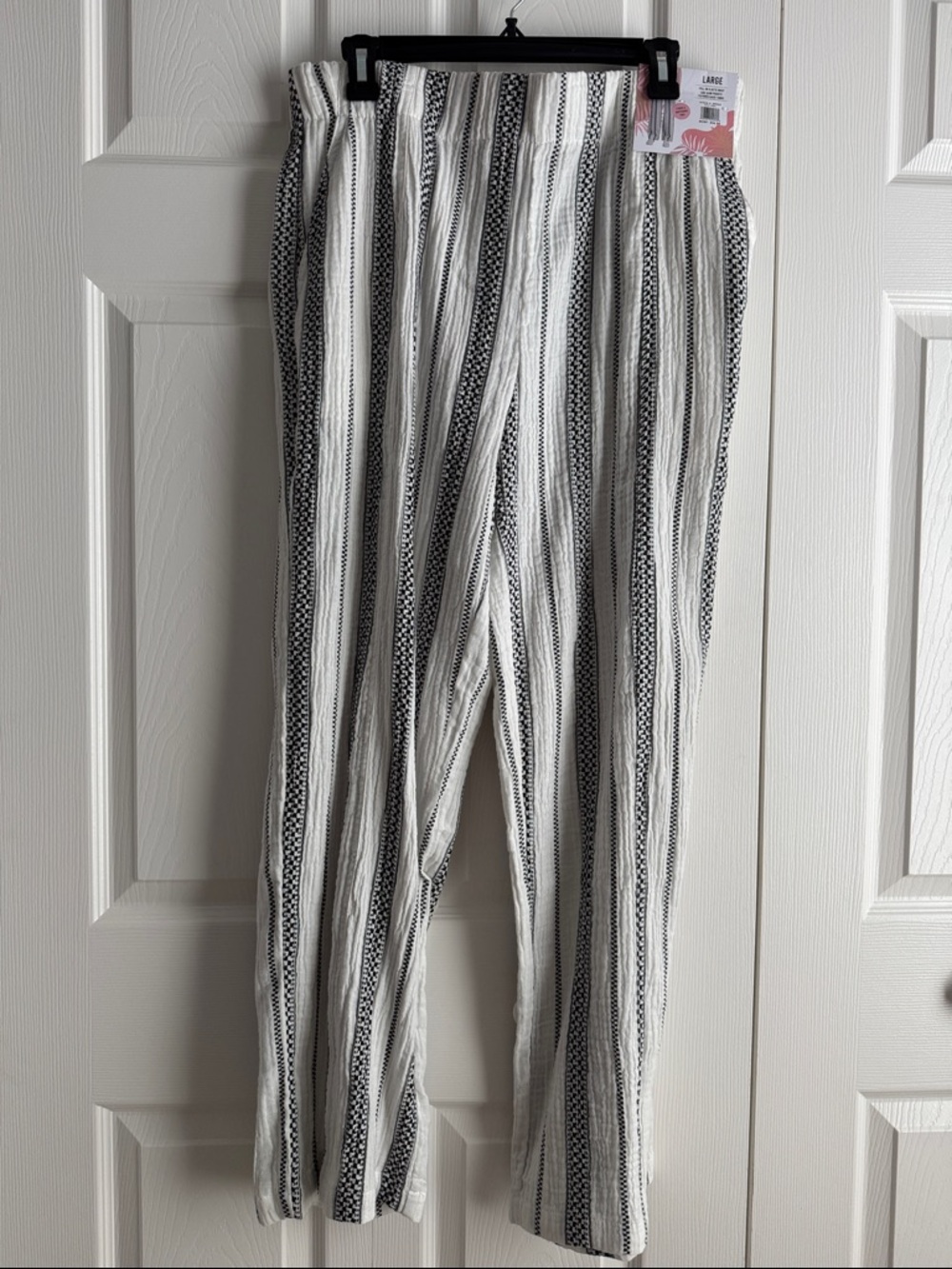 Woman’s Gauze Striped White and Black Lightweight Pants.